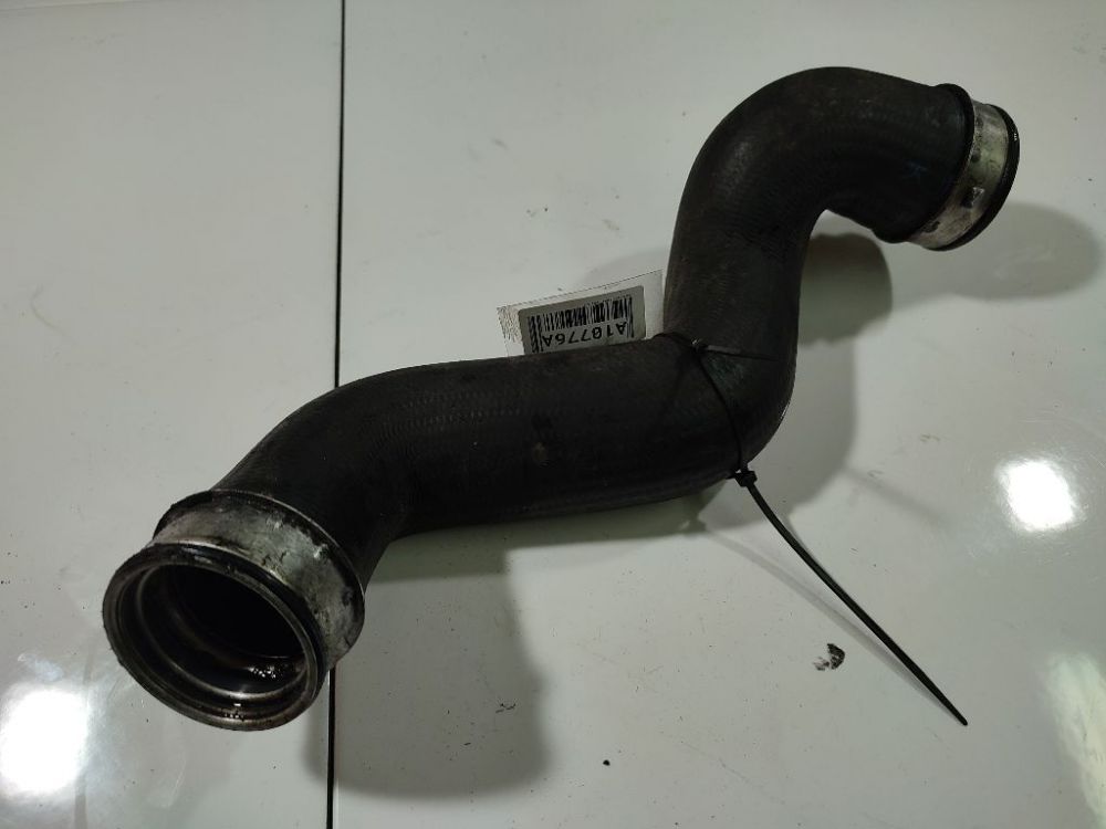 Volkswagen Passat 2005 TURBO INTERCOOLER PIPE HOSE