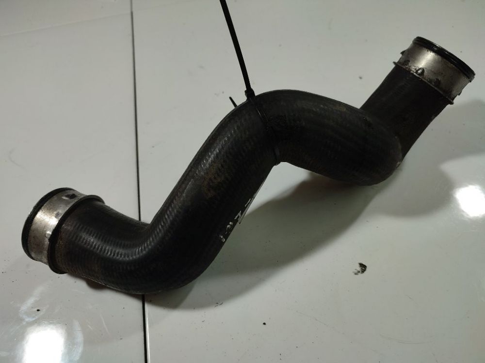 Volkswagen Passat 2005 TURBO INTERCOOLER PIPE HOSE - Thumbnail 3