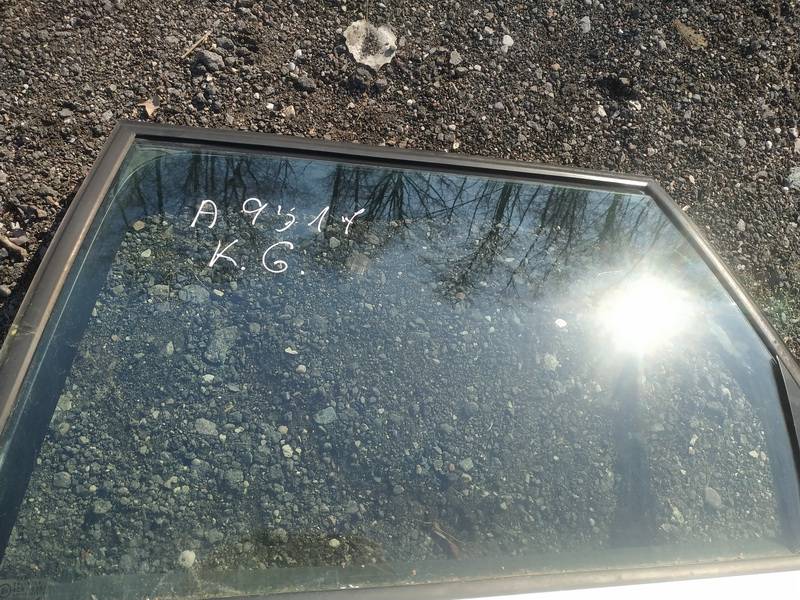 AS2 Audi A4 1997 Durvju stikls - AIZMUGURE PA KREISI