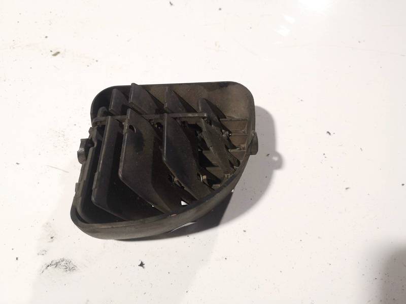 Ford Transit 2006 Rejilla Aireadora - 
Moldura protectora de la rejilla de ventilación lateral del panel - Thumbnail 2