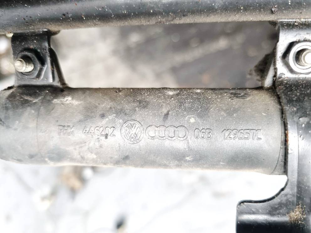 06B129657C Audi A4 2001 Vesiputki - Thumbnail 4