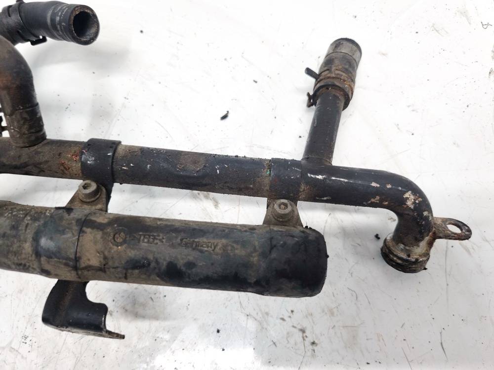 06B129657C Audi A4 2001 Vesiputki - Thumbnail 2