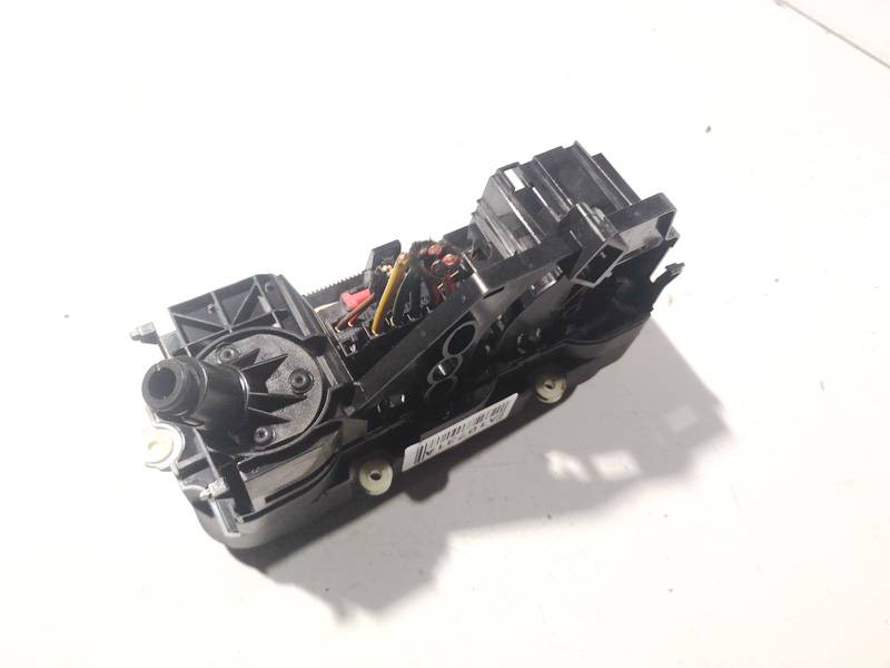 Volkswagen Golf 2006 Klimata vadības panelis (sildītāja vadības slēdži) - Thumbnail 3