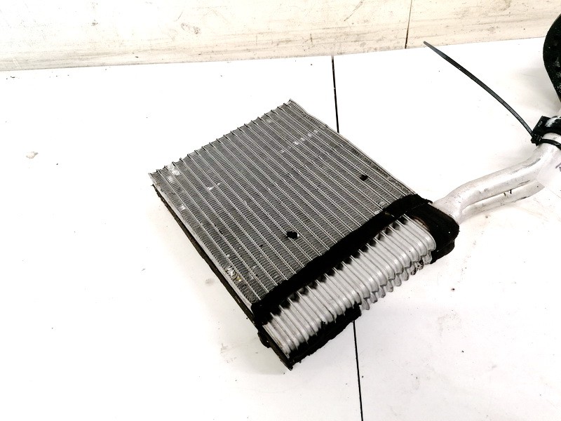VP3M5H18476AE Ford Focus 2004 Heater radiator (heater matrix) - Thumbnail 2