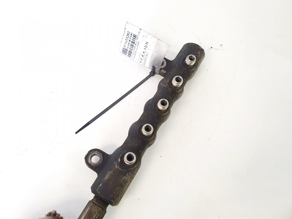 Toyota Corolla Verso 2007 Fuel injector rail (injectors)(Fuel distributor) - Thumbnail 3