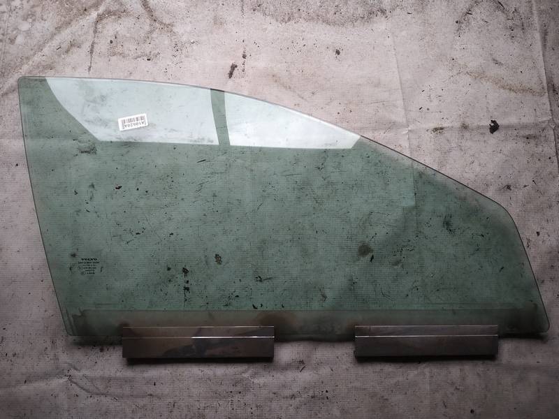 AS2 Volvo V70 2006 Duru stiklas P.D.