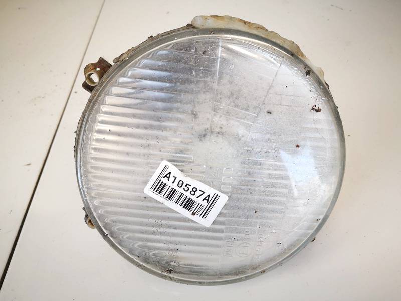 111941605A Volkswagen Golf 1989 Headlight - FRONT LEFT