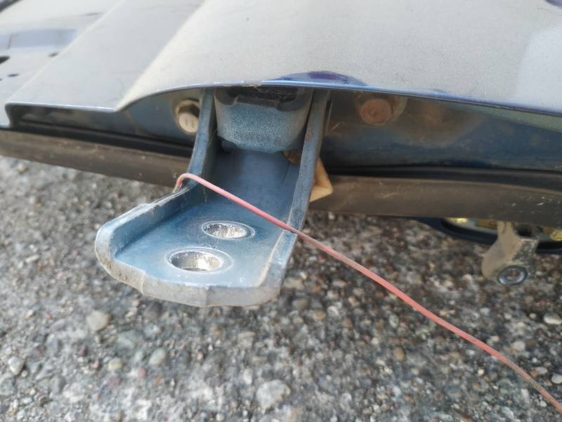 Toyota Yaris 2002 Priekiniu duru vyris P. - Thumbnail 2