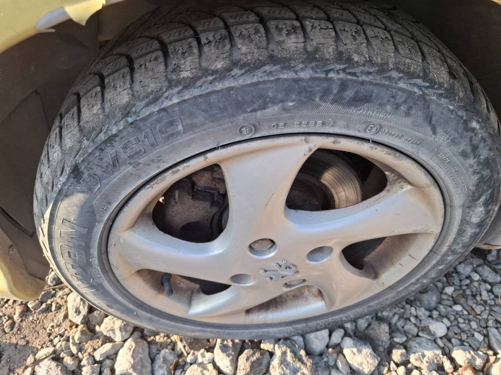 185/55R15 Peugeot 206 2002 Räder-Kit R15 - Thumbnail 2