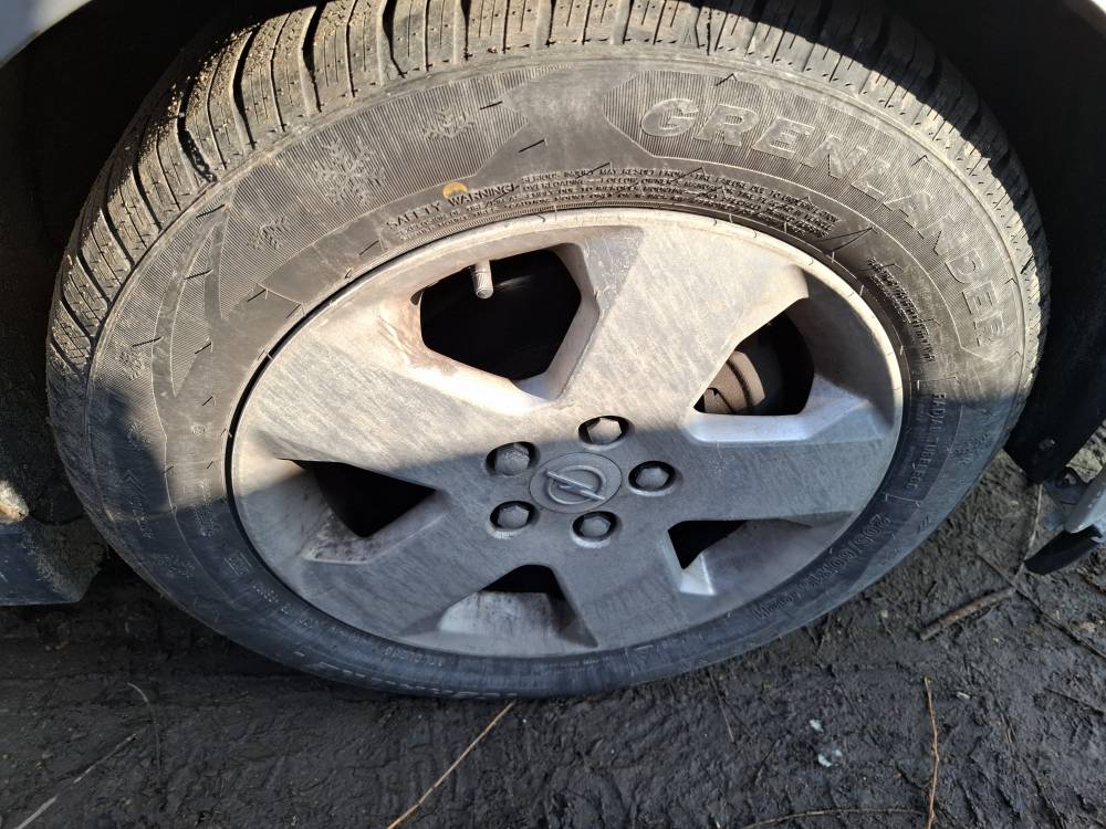 205/60R16 Opel Signum 2003 Lietu ratu komplektas R16 - Thumbnail 3