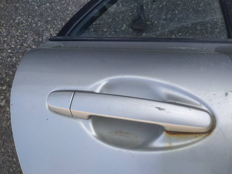 Toyota Avensis 2004 Duru isorine rankenele G.D.