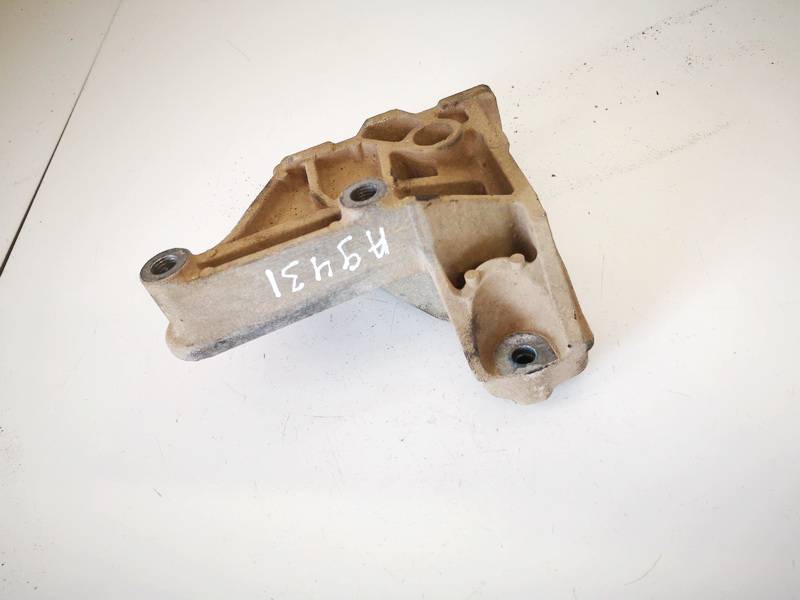 1J0199117 Skoda Octavia 1998 Engine Mount Bracket and Gearbox Mount Bracket