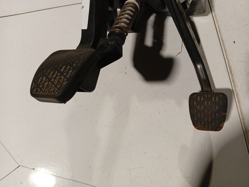 204290105 Mercedes-Benz C-CLASS 2009 Kytkinpoljin - Thumbnail 2