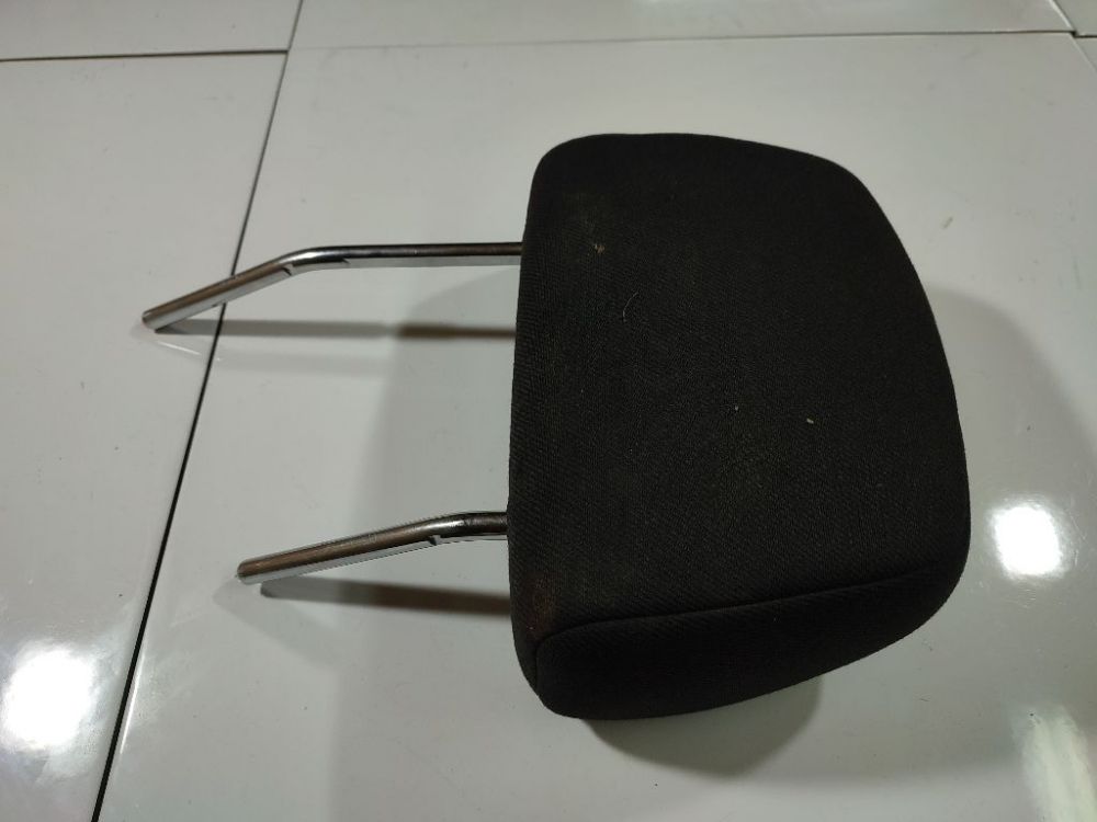 Opel Astra 2005 Seat headrest - Thumbnail 3