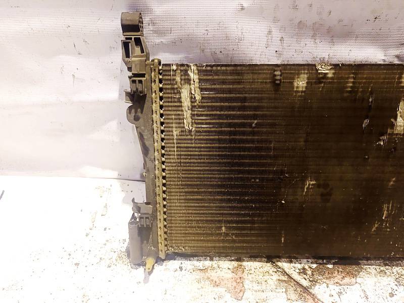 Opel Corsa 2008 Vandens radiatorius (ausinimo radiatorius) - Thumbnail 2