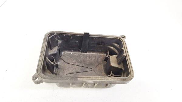 C1281L Skoda Octavia 2004 Headlight bulb dust cover cap - FRONT