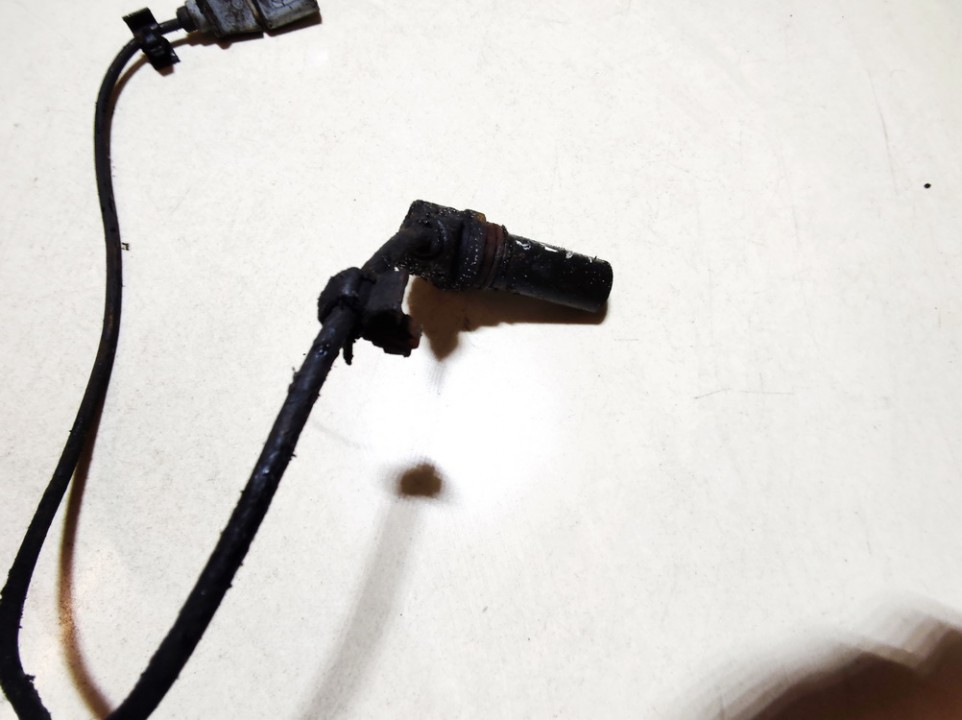 Volkswagen Passat 1998 Crankshaft Position Sensor - Thumbnail 2