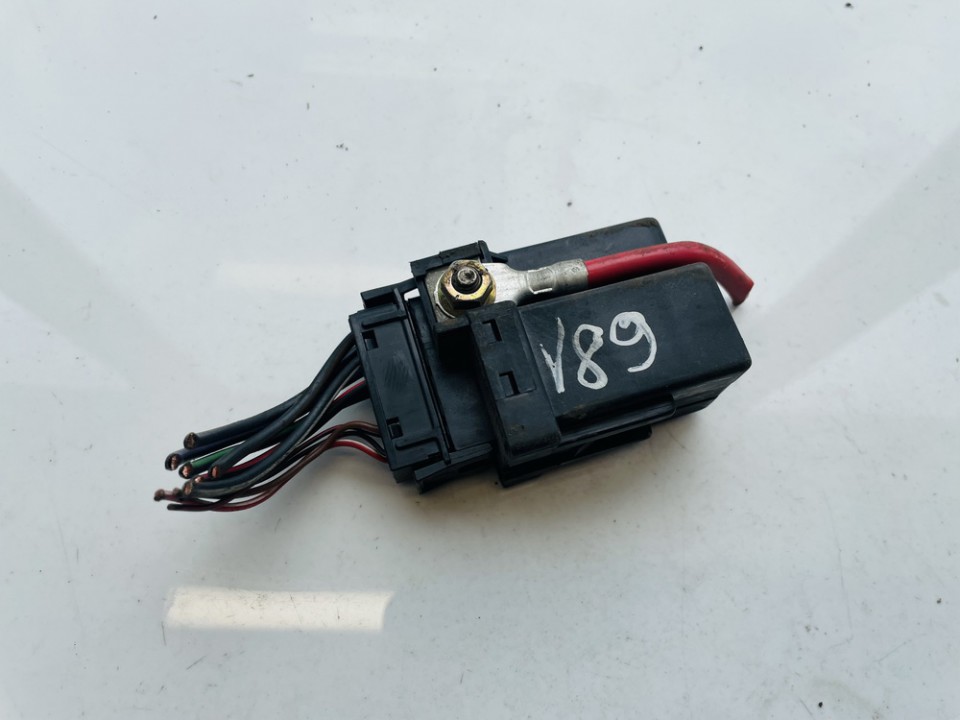 2246919 72rb510 Glow plug relay BMW 5Series 2001 2.5L EIS01393313