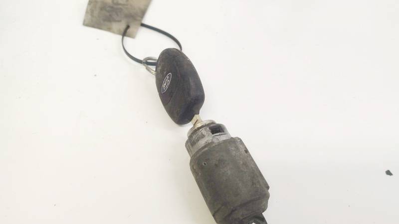 Ford Focus 2006 Aizdedzes slēdzene - Thumbnail 2