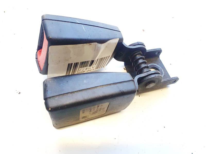 N13354863 Opel Astra 2013 Turvavyön solki - TAKANA - KESKELLÄ