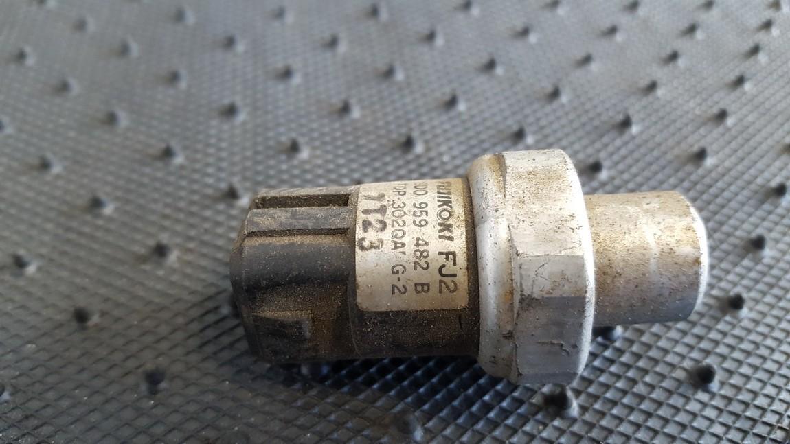 8D0959482B Audi A4 1999 Pressure Switch, air conditioning AC Pressure Switch Control