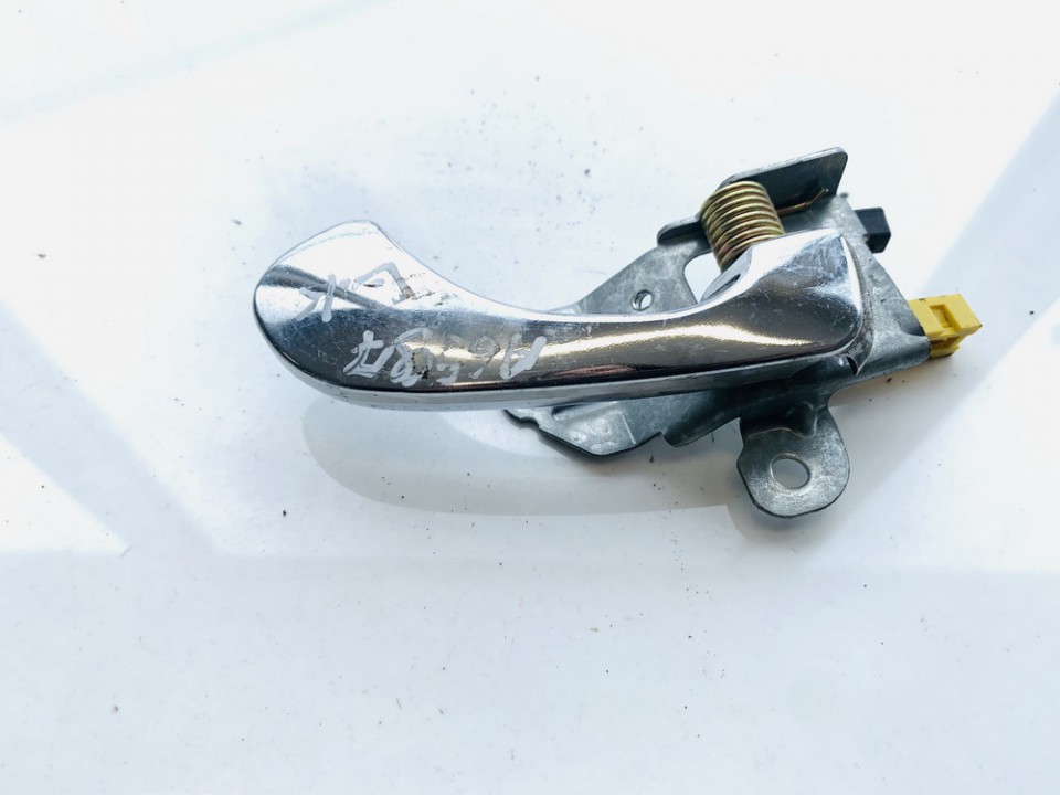 Mitsubishi Space Star 2001 Door Handle Interior - REAR LEFT