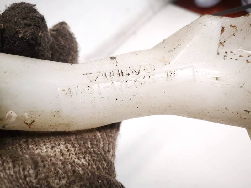 4N5117C615BF Volvo V50 2004 Tuulilasinpesunestesäiliön korkki - Thumbnail 3