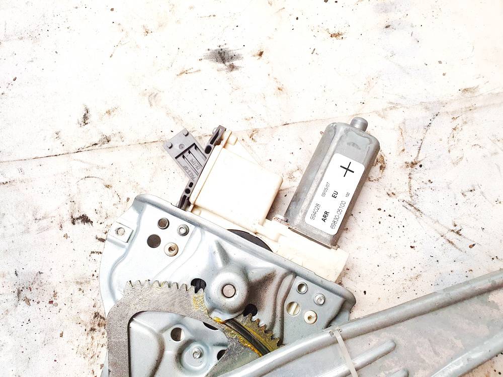 994028 Toyota Avensis 2007 mécanisme lève vitre arriere droite