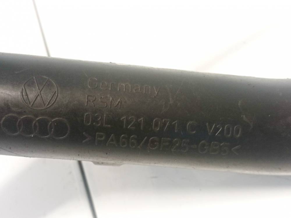 03L121071C Audi A5 2010 Wąż wodny - Thumbnail 4