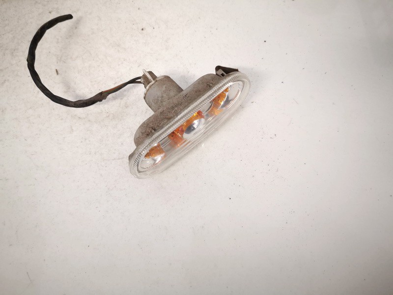 6L0949117A Seat Altea 2006 Clear Side Repeaters - FRONT RIGHT - Thumbnail 3