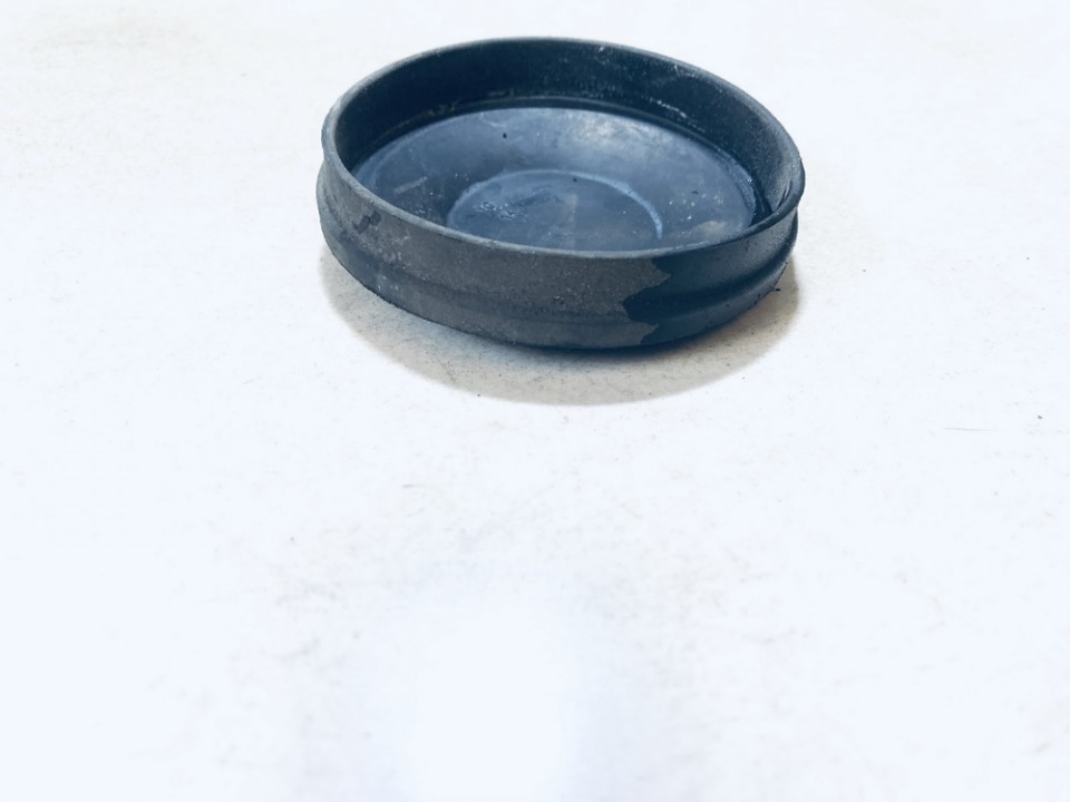 153873 Renault Clio 2002 Headlight bulb dust cover cap - FRONT - Thumbnail 3