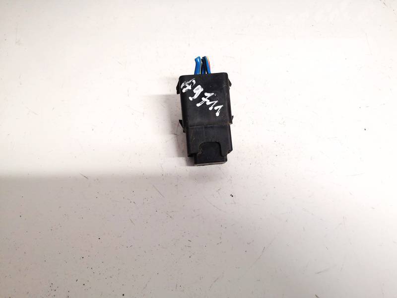 ACM33221 Ford Ranger 2008 Relay module