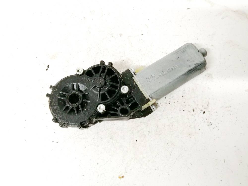 0390203224 Volkswagen Passat 2005 Siège Moteur avant gauche - Thumbnail 2