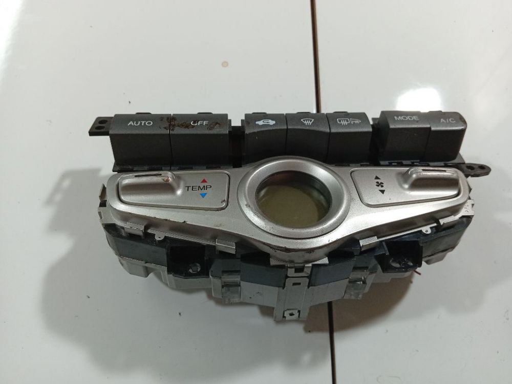D067G Honda Jazz 2005 Climate Control Panel (heater control switches)
