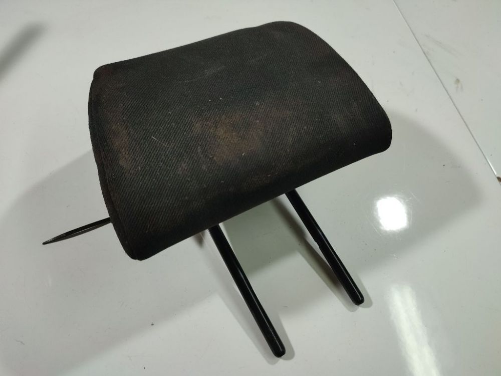 Peugeot 207 2010 Seat headrest