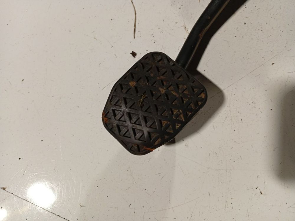 BMW 3-Series 2004 Stabdziu pedalas - Thumbnail 2