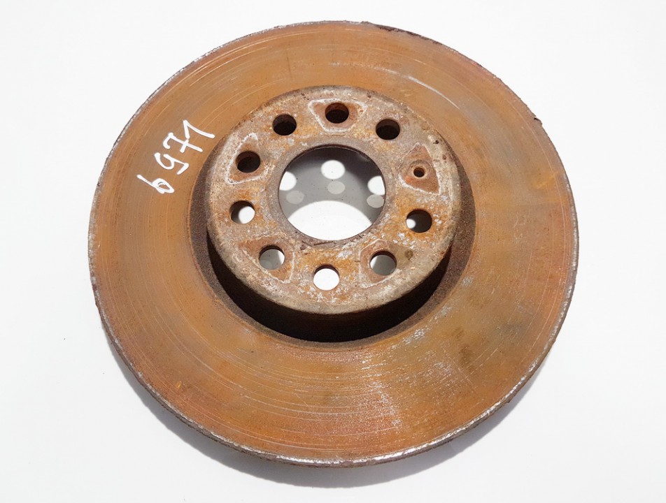 VENTILIUOJAMAS Volkswagen Passat 2006 Brake Disc - FRONT