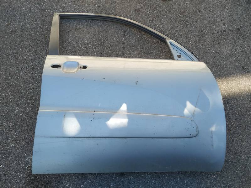 PILKOS Toyota RAV-4 2005 Durvis - PRIEKŠA PA LABI