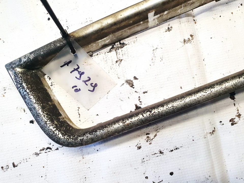 8E0807647 Audi A4 2001 Hood grille - FRONT - Thumbnail 2