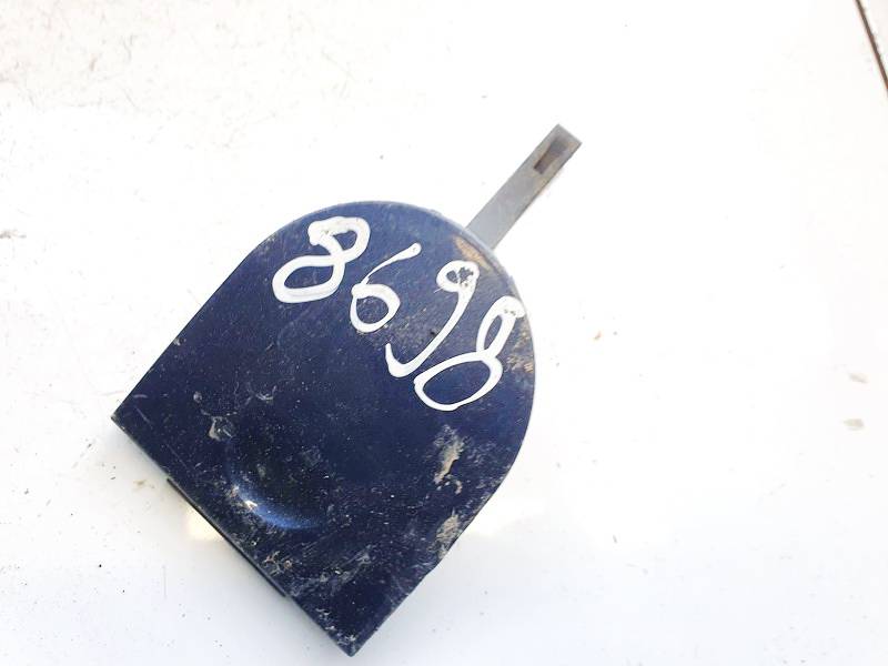 90580831 Opel Zafira 2002 Zaślepka ucha holowniczego - PRZEDNIE