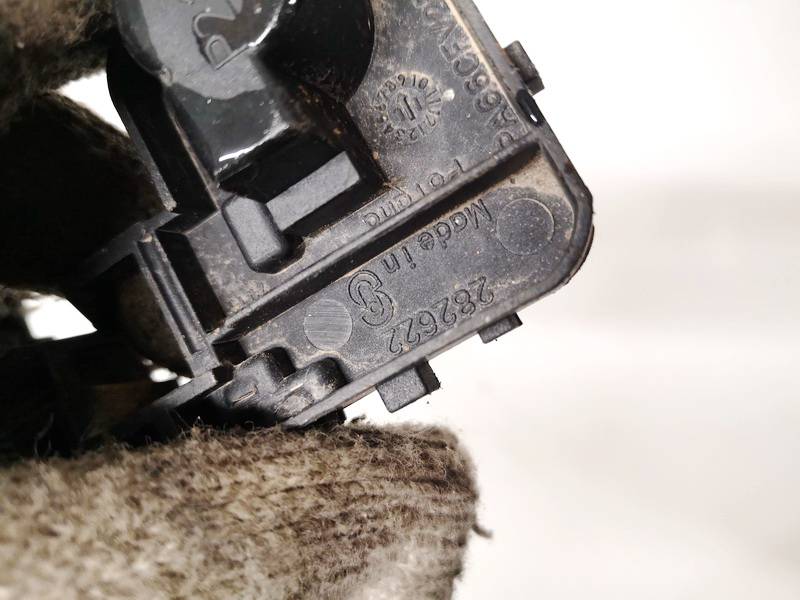 282622 Volkswagen Touareg 2004 Tailight Bulb Holder (Lamp Carrier) - Thumbnail 3