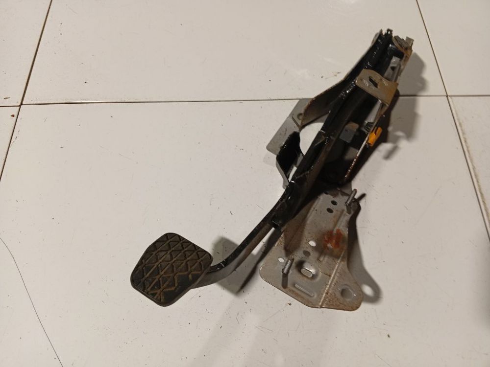 Mazda 5 2007 Pedal work, Brake pedal, Pedal bracket, Clutch pedal