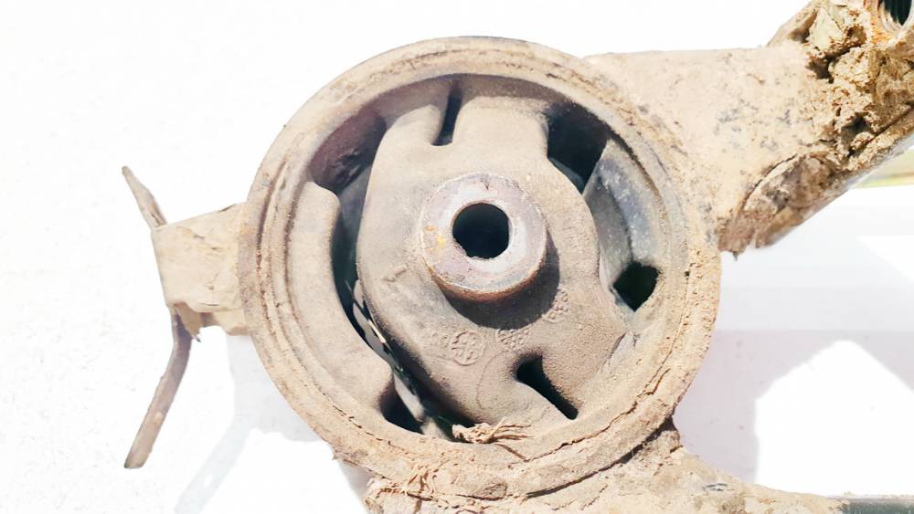 Toyota Yaris 2003 Engine Mounting and Transmission Mount (Engine support) - Thumbnail 3