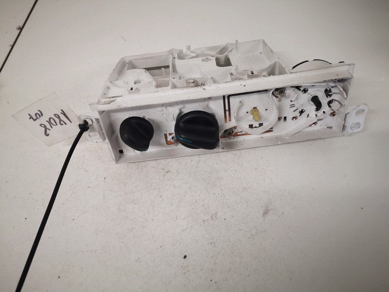 04885336aa used Climate Control Panel (heater control switches