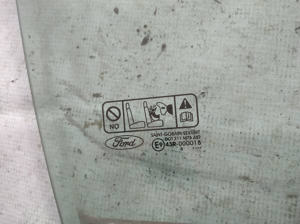AS2 Ford Focus 2006 Oven lasi - EDESSÄ OIKEALLA - Thumbnail 2