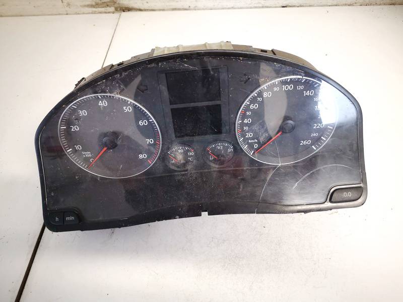1K0920851G Volkswagen Golf 2004 Speedometers - Cockpit - Speedo Clocks Instrument