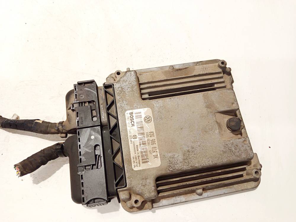 0281011946 Volkswagen Touran 2004 ECU Engine Computer (Engine Control Unit)