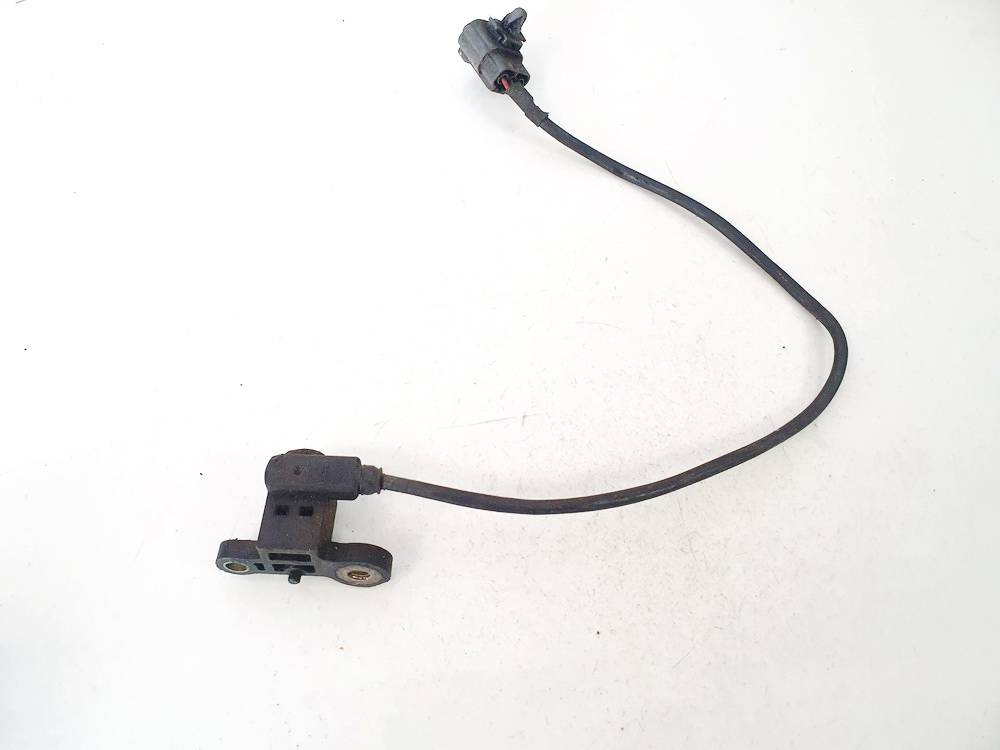 J5T151 Mazda 626 1999 Camshaft position sensor