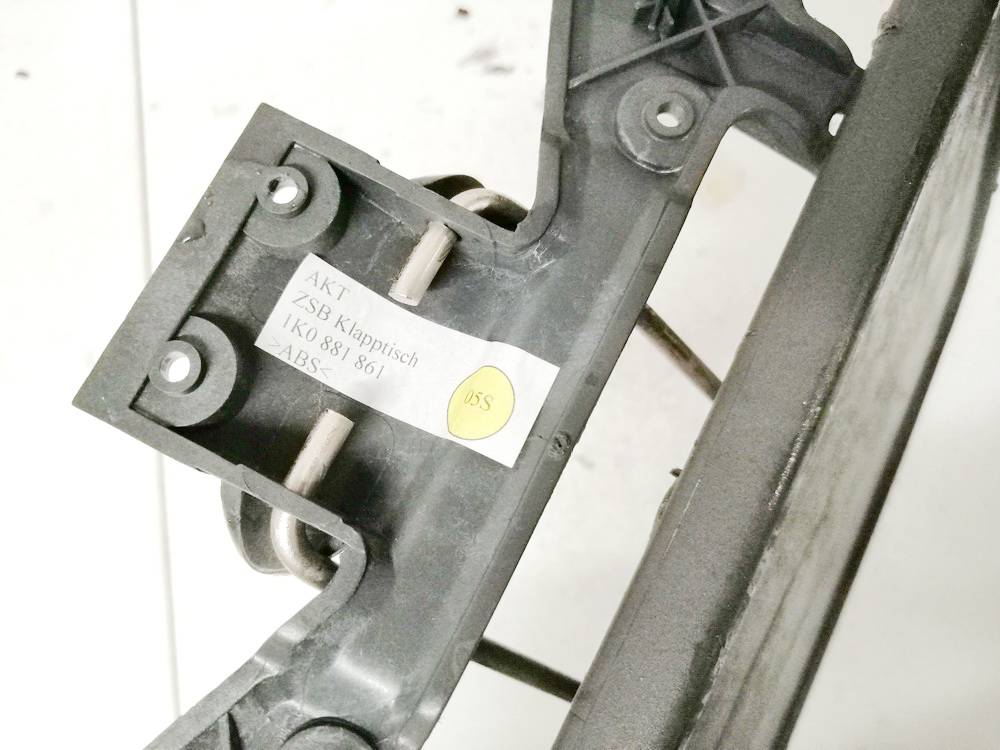 1K0881861 Volkswagen Touran 2003 Puodeliu laikiklis - Thumbnail 3