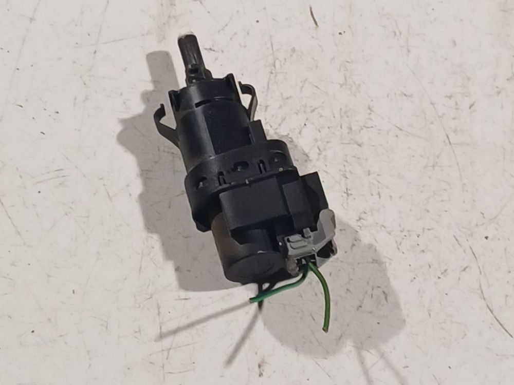 3M5T13480AC Ford Mondeo 2007 Stabdziu zibintu daviklis (rele-varlyte) - Thumbnail 3